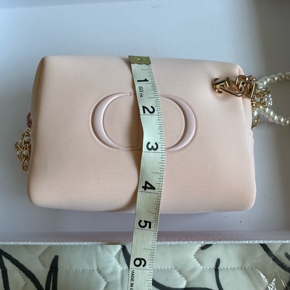 Dior cosmetics bag converted to cross bag - Picture 6 of 9